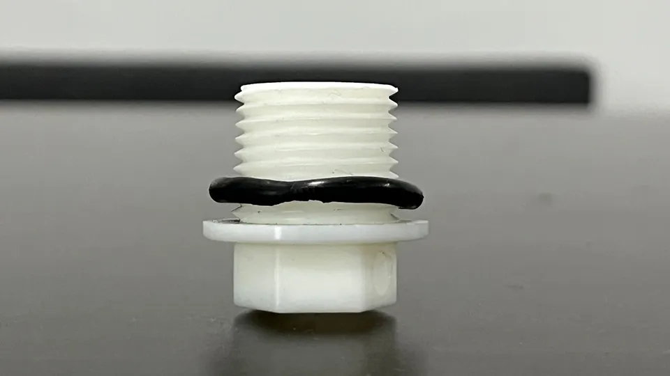 Deformed sealing ring