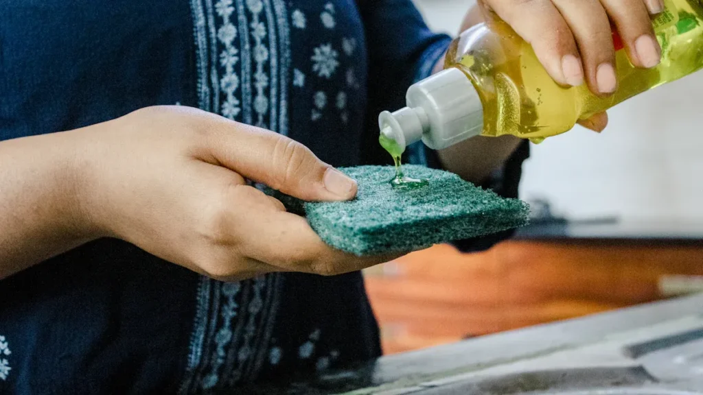 How to Choose the Best Oil Absorbent Pads for Your Sink in 2025